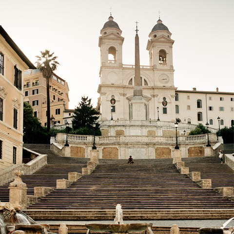 Take in the electric atmosphere of nearby Spanish Steps 