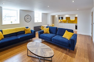 A Dash of Mustard image 3