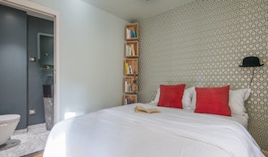 Montmartre's Villa image 5