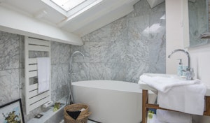 Montmartre's Villa image 2