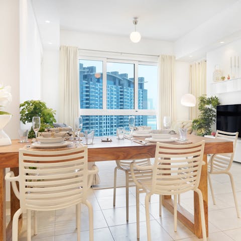 Share leisurely breakfasts sitting at the family-style oak table