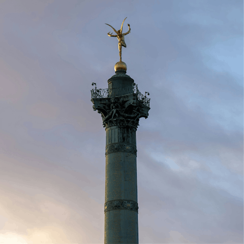 Stay in Bastille, a short walk from the July Column