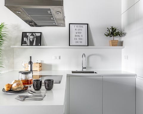 Rustle up some lunch in the modern and sleek kitchen