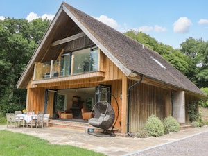 A Cosy Cottage image 1
