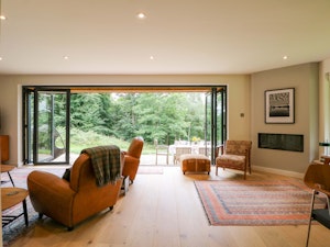 A Cosy Cottage image 11