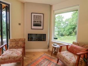A Cosy Cottage image 8
