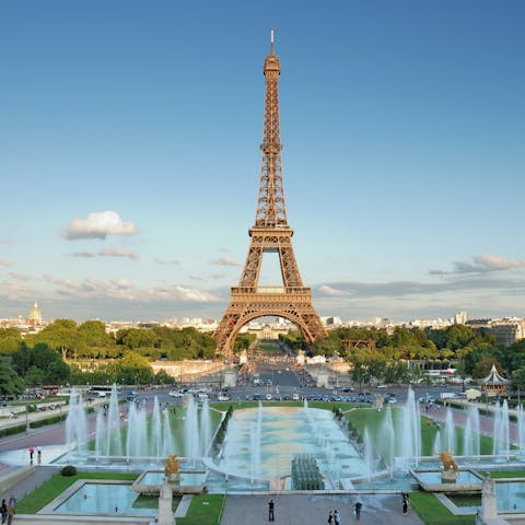 Stay in the 15th arrondissement – just a ten-minute walk from the Eiffel Tower