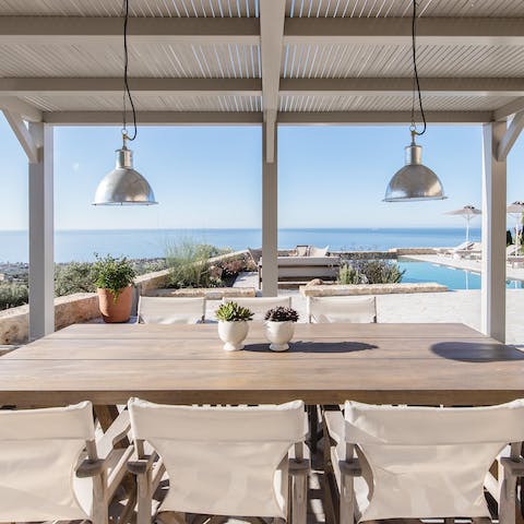 Tuck into light bites and barbecued delights at the outdoor dining table
