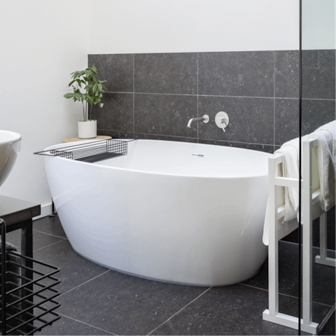 Sink into the freestanding bath after inspiring walks in the Downs 
