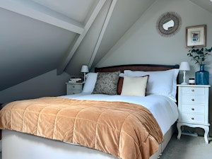 Cobblestone Manor image 10