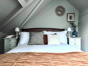 Cobblestone Manor image 7