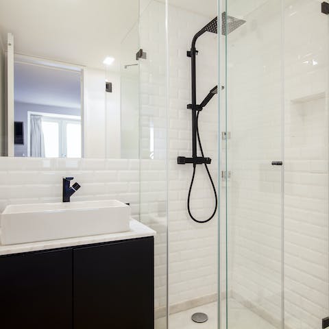 Enjoy a refreshing shower in the modern bathroom 