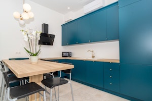 Azure Coastal Abode image 4