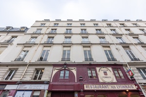 Palais de Lumière image 9