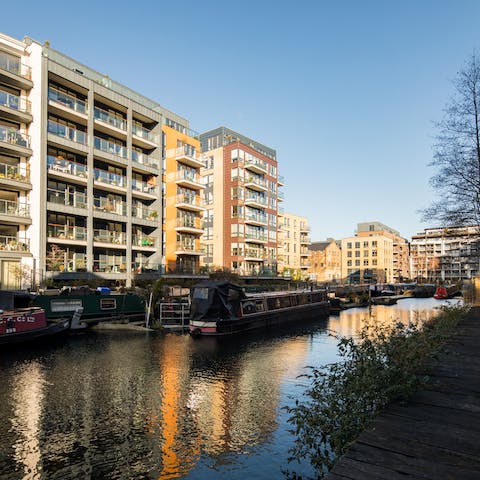 Go for peaceful strolls along the canal