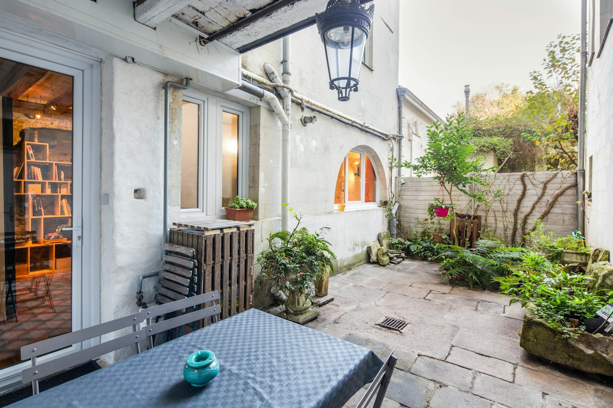 Castle & Courtyard, Pays de la Loire