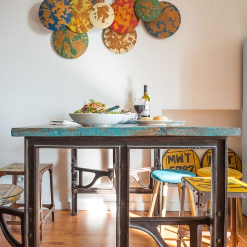 The boho-chic dining table