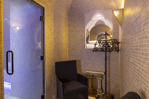 Little Parisienne image 14