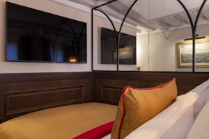 Little Parisienne image 12