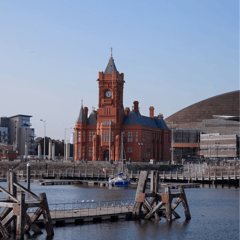 Stay in South Cardiff, a twelve minute walk from Cardiff Bay