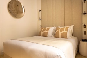Champagne Atelier image 11