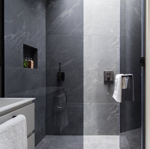 Freshen up before dinner in one of the luxurious bathrooms