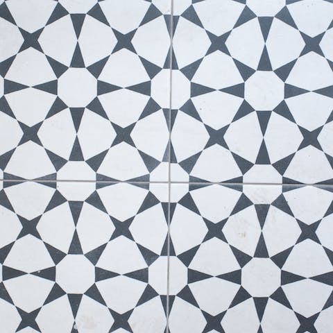 The intricate azulejo tiles