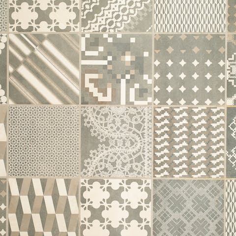 The azulejo patterns