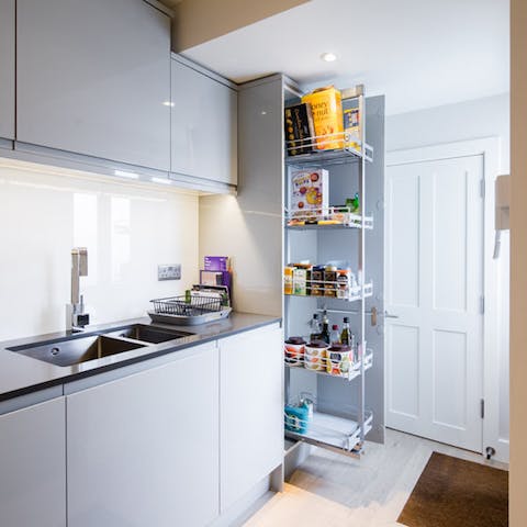 Modern kitchen with intelligent storage