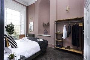 Queen Street Hideaway image 3