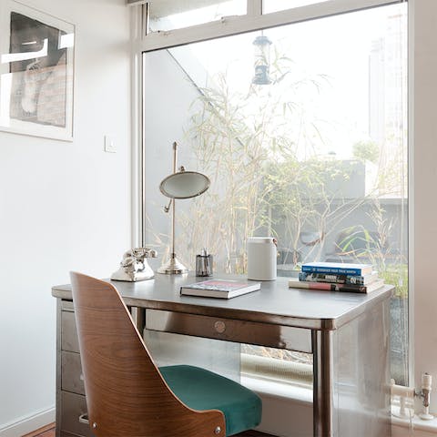 This light-filled work station