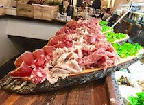 Help yourself at All'Antico Vinaio