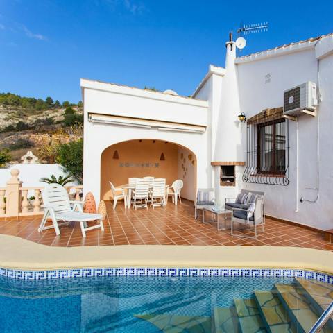 Take a dip in the private pool whilst lunch cooks on the grill 