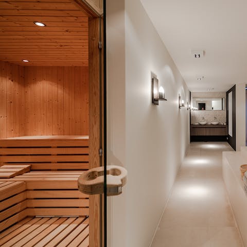 Detox in your private sauna and jacuzzi room for that healthy holiday glow