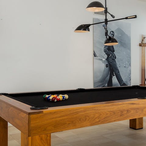 Prove to the household that you're the ultimate pool player 