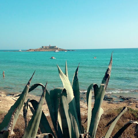 Take a drive down to the beautiful sandy beaches of San Lorenzo, approximately twenty minutes by car