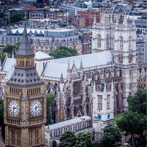 Explore central London – Nine Elms underground station is just five minutes away