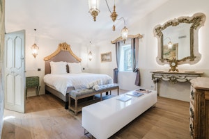 Chateau Soleil image 10