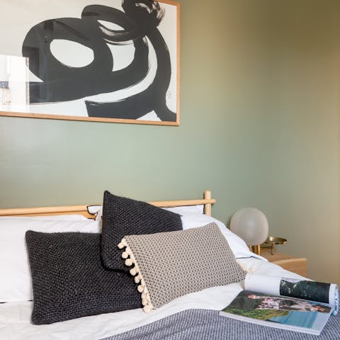 Tranquil bedroom in Scandi style