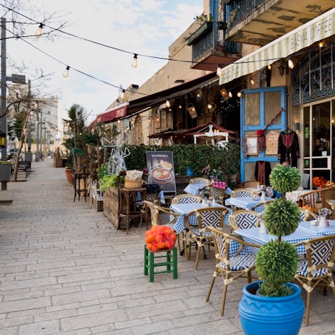 Wander around the local neighbourhood of Old Jaffa and stumble upon cafes, market stalls and small galleries