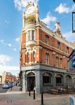 Hampstead Chic image 4