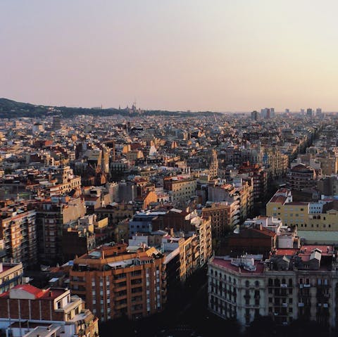 Immerse yourself in the beauty of Barcelona from the heart of Eixample