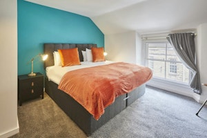 Market Town Retreat image 9