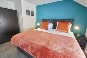 Market Town Retreat image 3