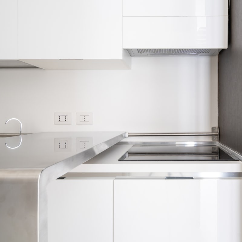 The minimalist kitchen