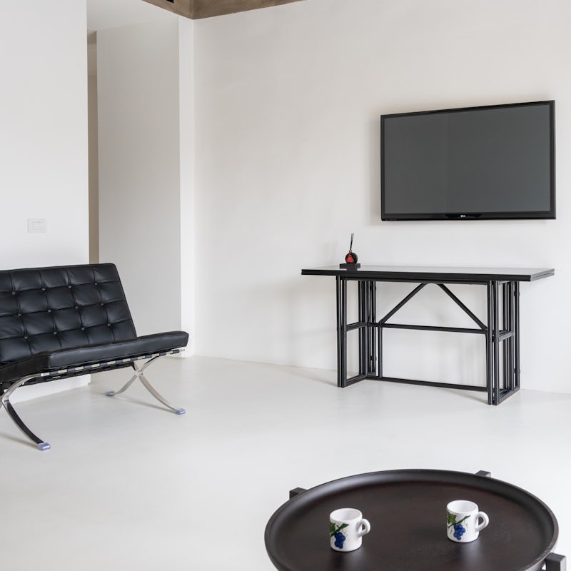 The monochrome colour scheme