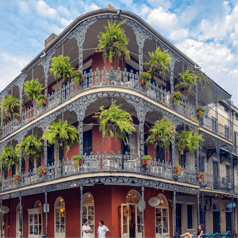 Enjoy the convenient location, with the iconic French Quarter a five-minute drive away 