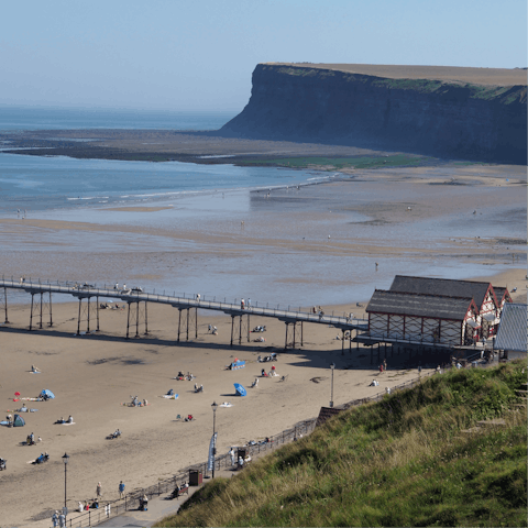 Stay just a fifteen-minute drive away from Saltburn Beach 