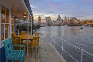 The Harpy Houseboat image 1