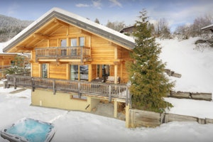 Mountain Idyll image 7